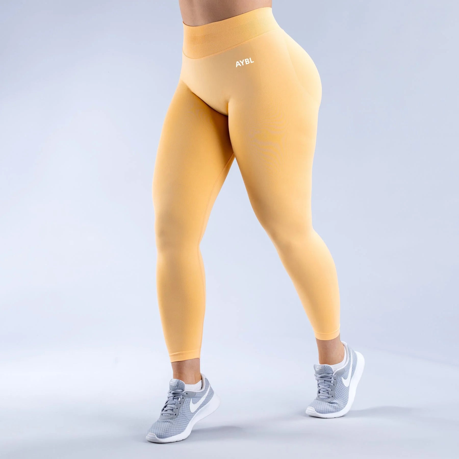 AuraSculpt™ Seamless Scrunch Butt Leggings